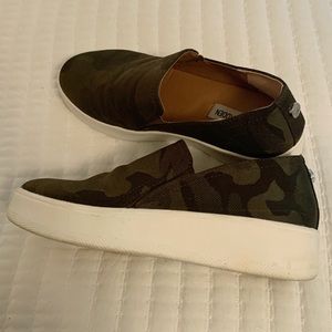 Steve Madden slip-on sneakers